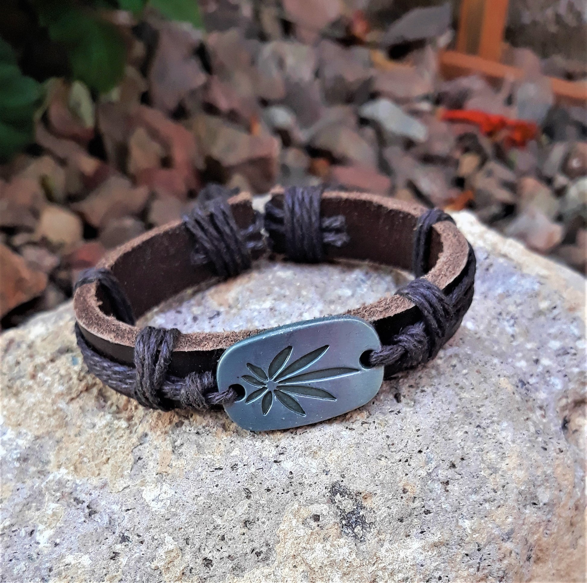 Silvertone Leaf Leather Adjustable Bracelet - Palo Verde Jewels